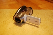 Продам видеокамеру Panasonic HDC DX1 4000грн.